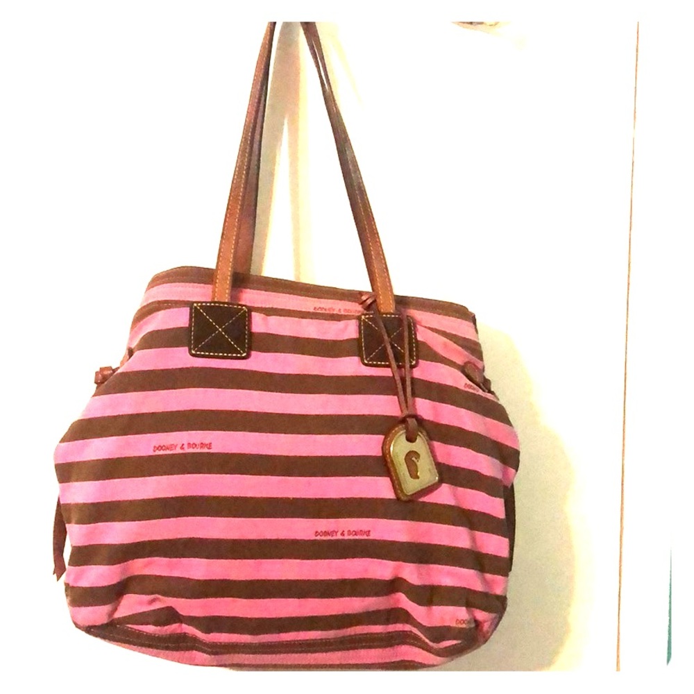 Dooney and Bourke shoulder purse